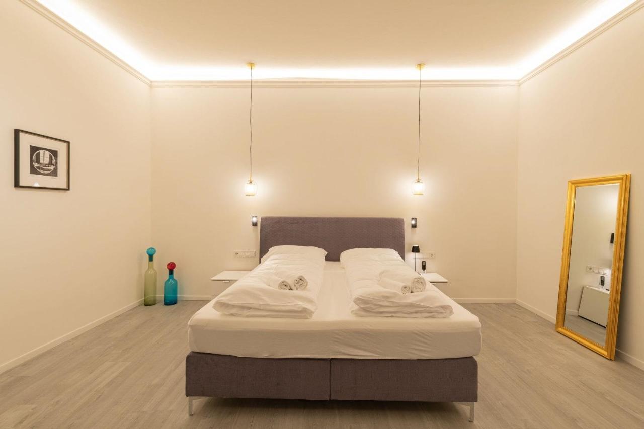 Meranosuites